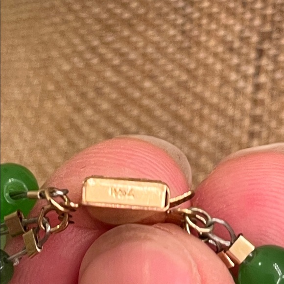 Green triple Beaded stones Necklace - Picture 5 of 7